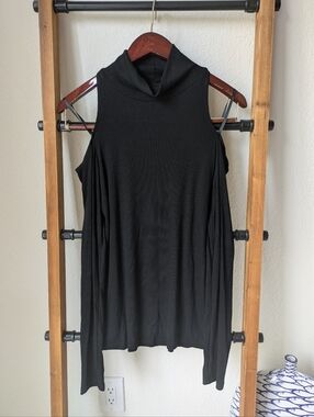 Joe's Jeans Black Cold-Shoulder Turtleneck Long Sleeve Ribbed Top - Size L
